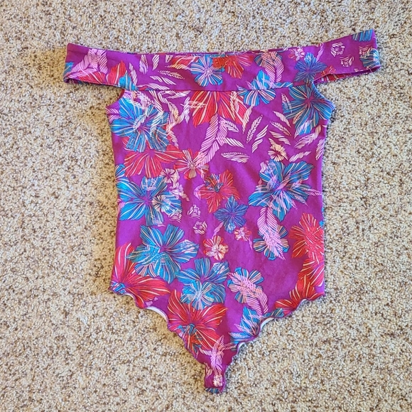10. Free People NWT off-the-shoulder floral bodysuit - Picture 4 of 15